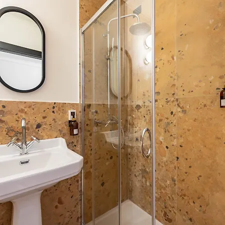 V-collection Solferino Milánó