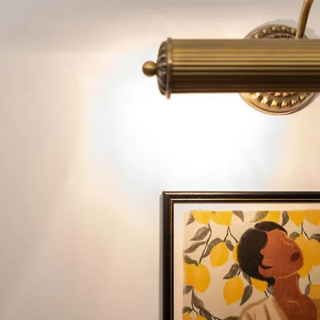 V-collection Solferino Milánó