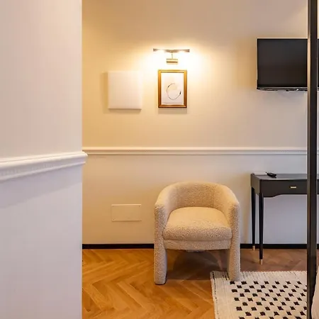 V-collection Solferino Vendégház 3*