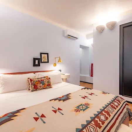 招待所 V-collection Solferino 3*